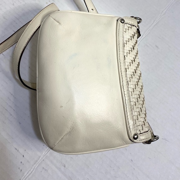 Coach Kristin Woven Leather Ivory Crossbody Bag W 8.5’ X H 8’ X D 2’ - Picture 7 of 13